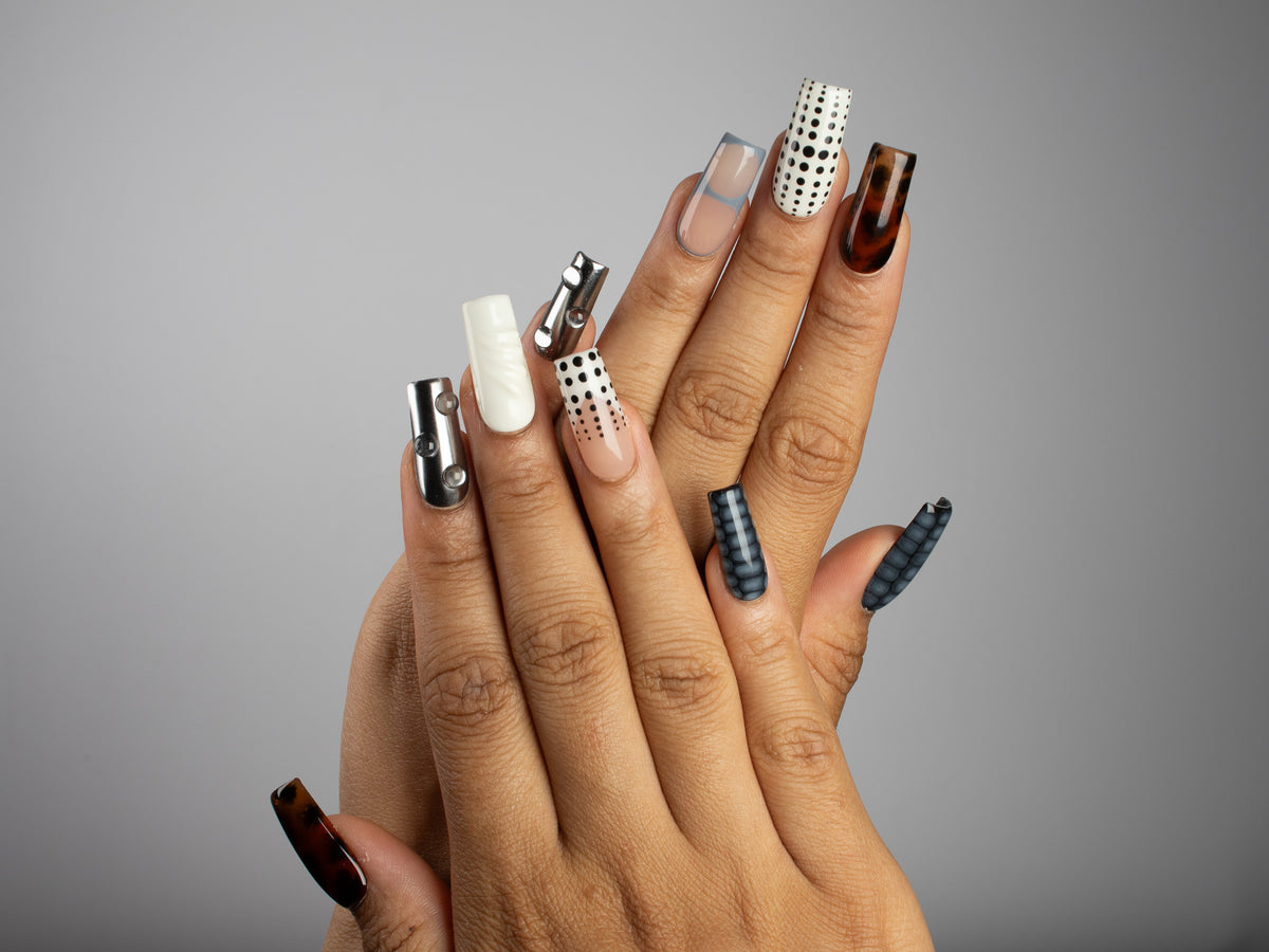MUSE, square press-on nails, medium length, 3D, animal print, chrome, polka dots, view 6