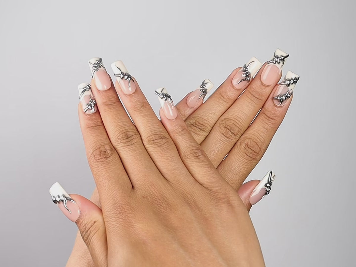 NO TRESPASSING, press on nails square, longueur medium, 3D, French, vidéo