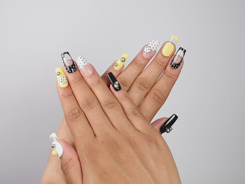 TAXI CAB, square press-on nails, medium length, 3D, French tip, polka dots, video