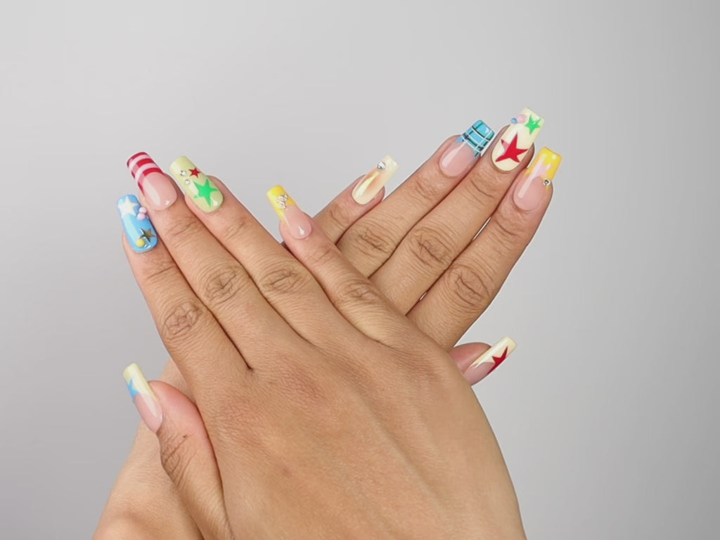 SHOW AND TELL, square press-on nails, medium length, 3D, French tip, video