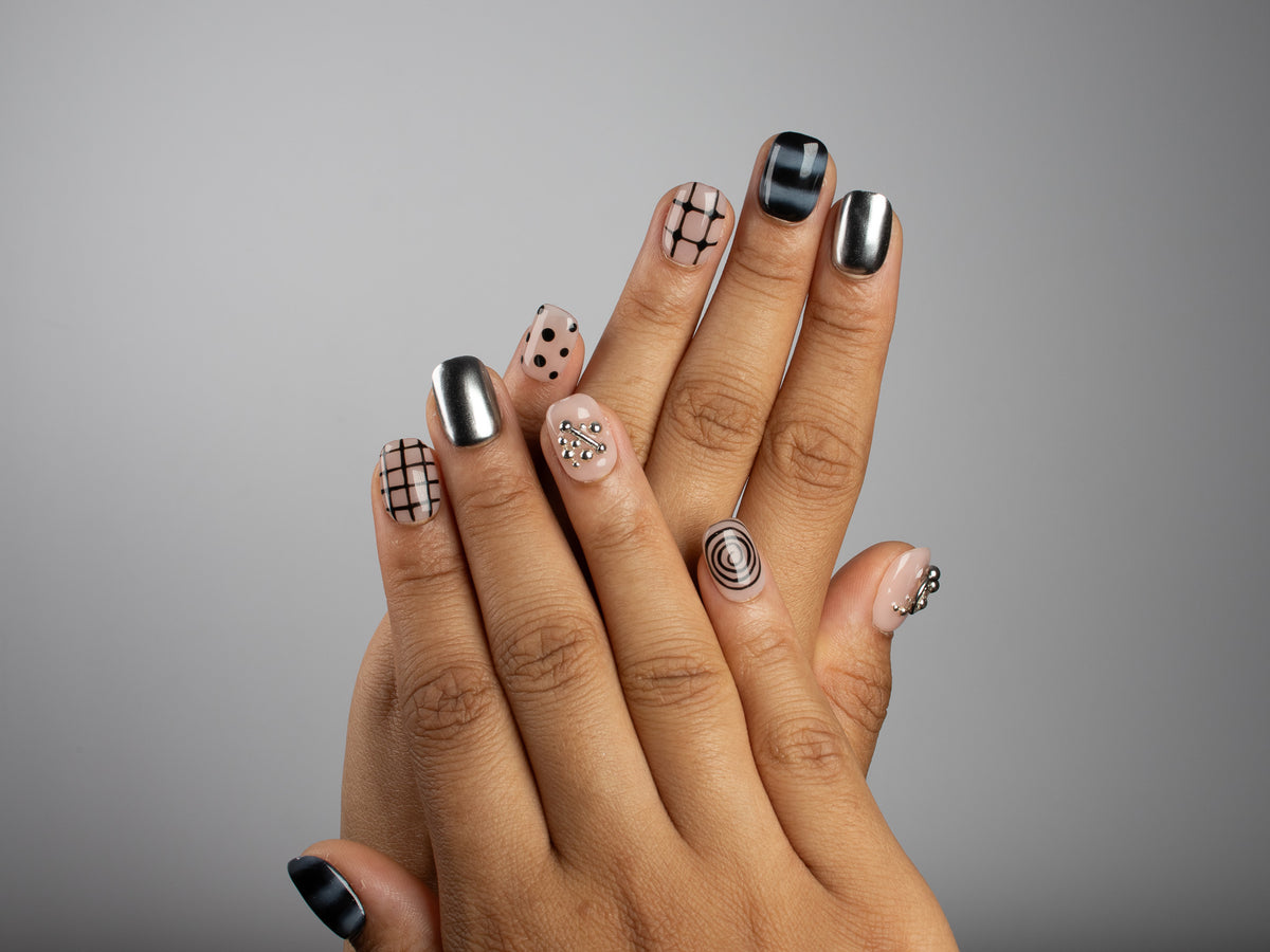 SOFT STATIC, square press-on nails, short length, 3D, chrome, polka dots, view 6